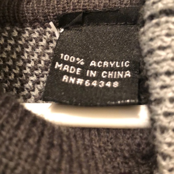 Sweater Poncho - Picture 2 of 2